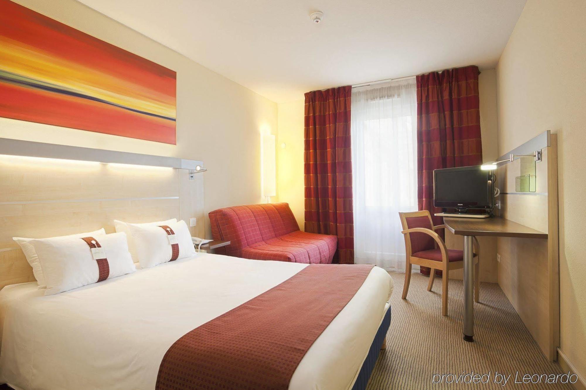 Holiday Inn Express Grenoble-Bernin Room photo